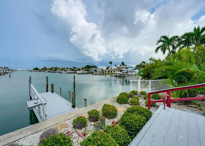 Holiday home Bring Your Boat! Waterfront Clearwater Gem W/ Pool