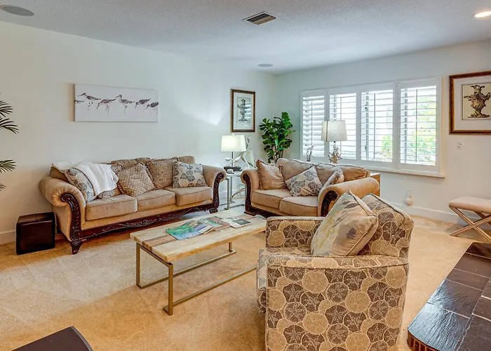 Bring Your Boat! Waterfront Clearwater Gem W/ Pool Holiday home