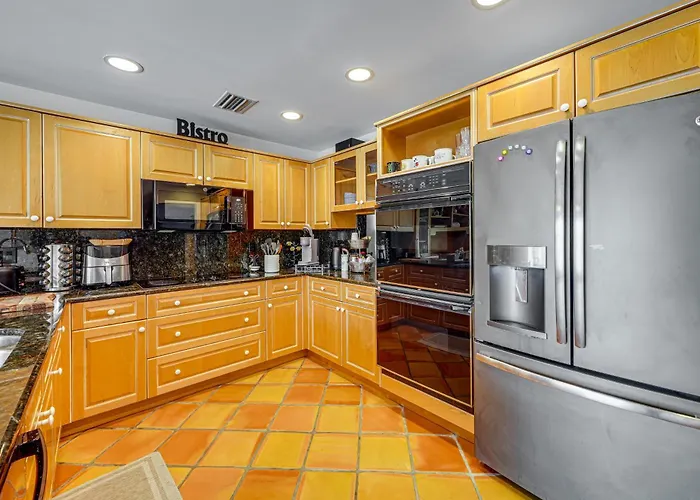 Bring Your Boat! Waterfront Clearwater Gem W/ Pool